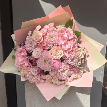 Serenity Pink Buket